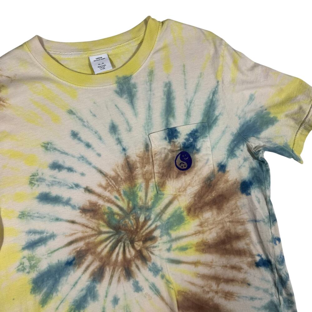 Urban Outfitters Embroidered Pocket Tie-Dye Tee Short Sleeve‎ Men's M Multicolor